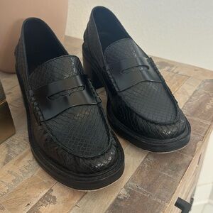 Rag & bone Carter Heel Loafer, black leather basketweave. Size 10.
